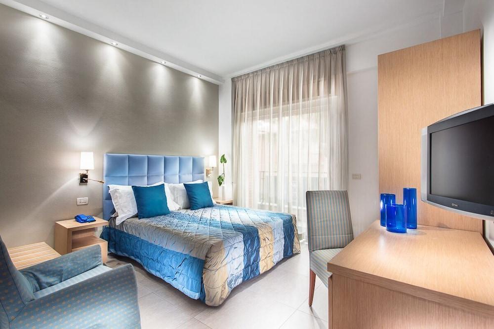 Hotel Imperiale Milano Marittima Exteriör bild